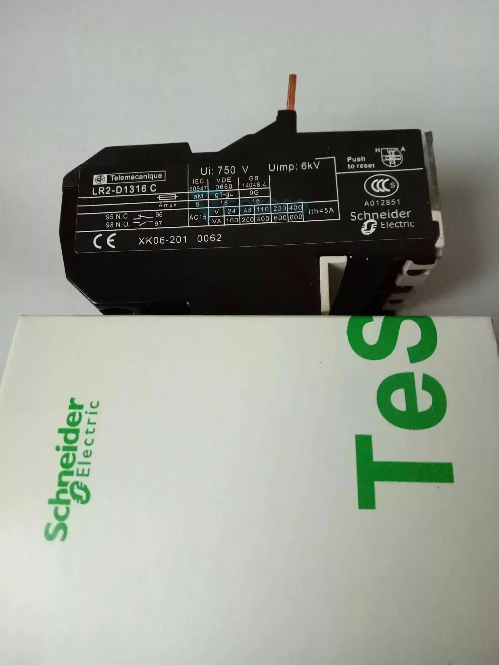 

Schneider thermal overload relay LR2-D1308C 2.5-4A LR2D1308C