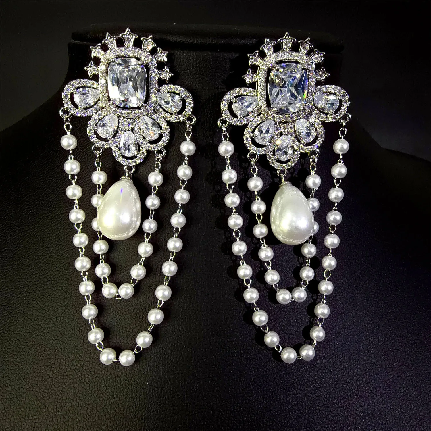 

Vintage Elegant Earrings for Women Silver Color White Zircon Shiny Jewelry Wedding Party Gala Event Women Dangling Earrings