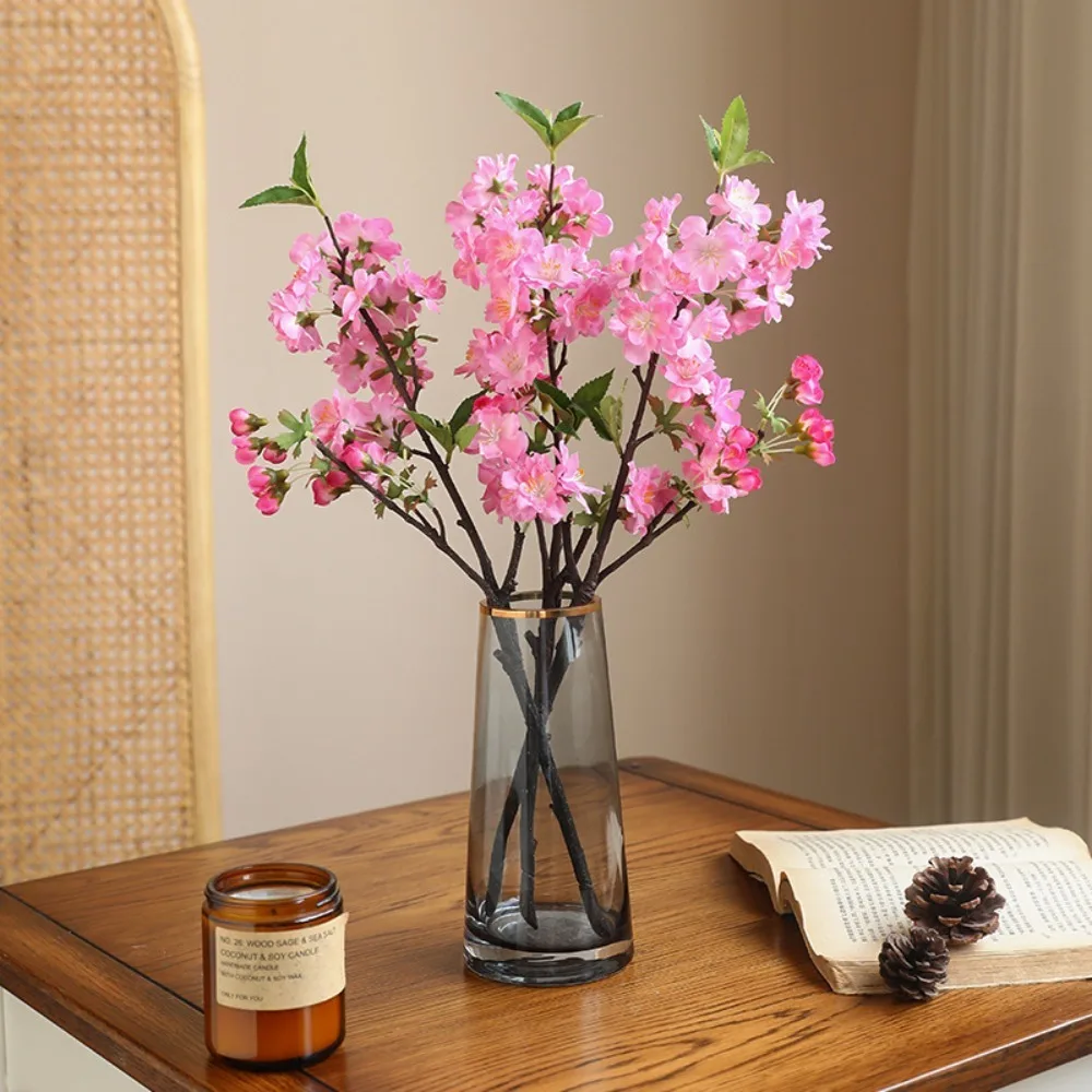 

Четыре новые искусственные ветки персиковых цветов для создания нежного и романтического декора офиса и дома.