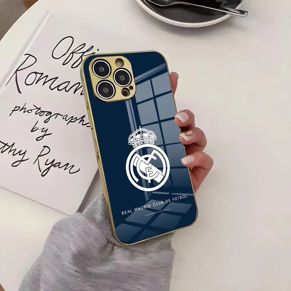 Luksusowe etui na telefon z motywem znanej drużyny piłkarskiej M-madrid, eleganckie złote etui na iPhone 16 15 14 Plus 13 11 12 Pro Max, galwanizowane. — zdjęcie produktu 6