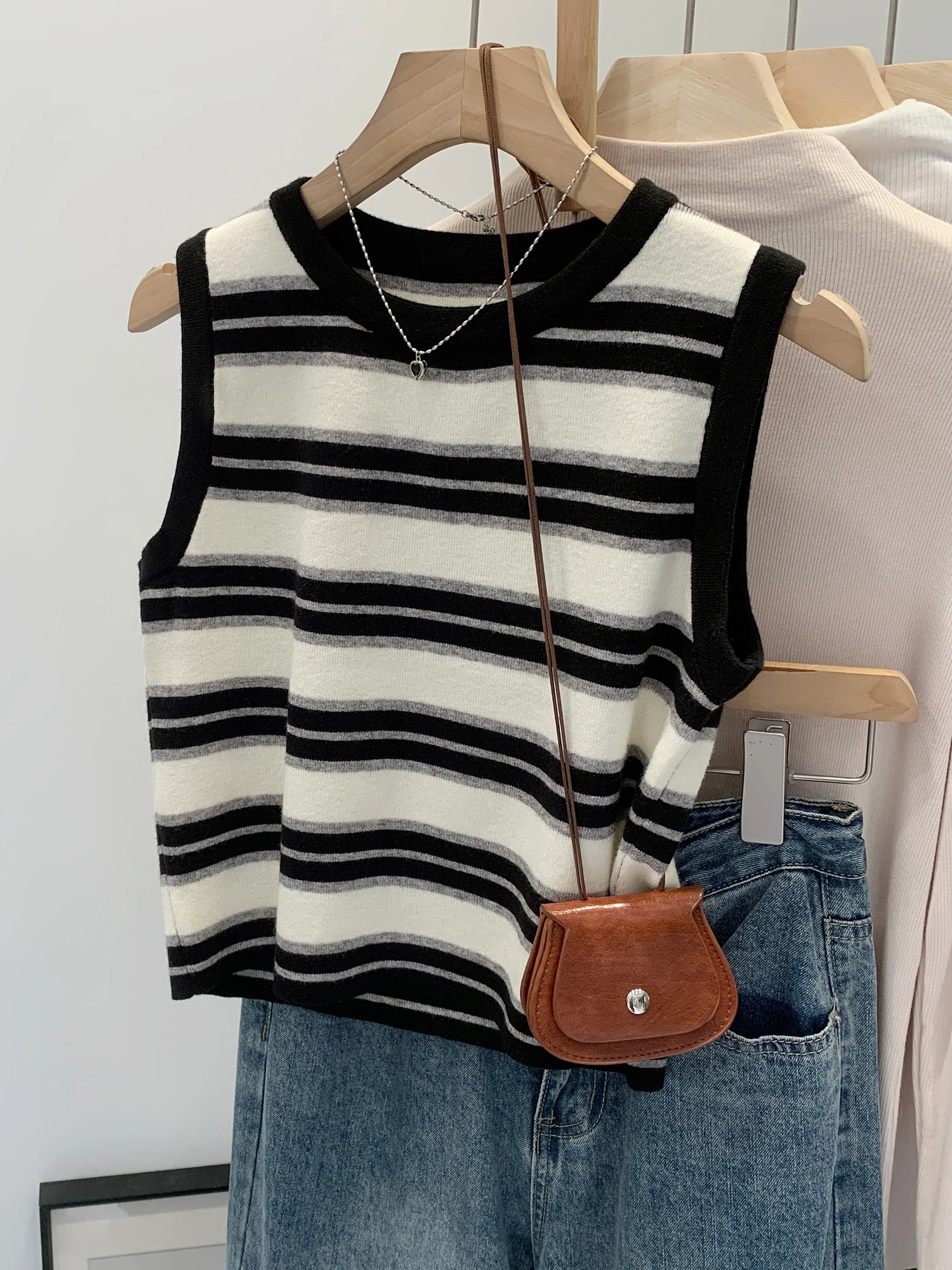 Retro Gestreifte runde Ne Svel Gestrickte Weste frauen Sommer Neue Design Sensation Single Wear Top H-ape Bal Elastici