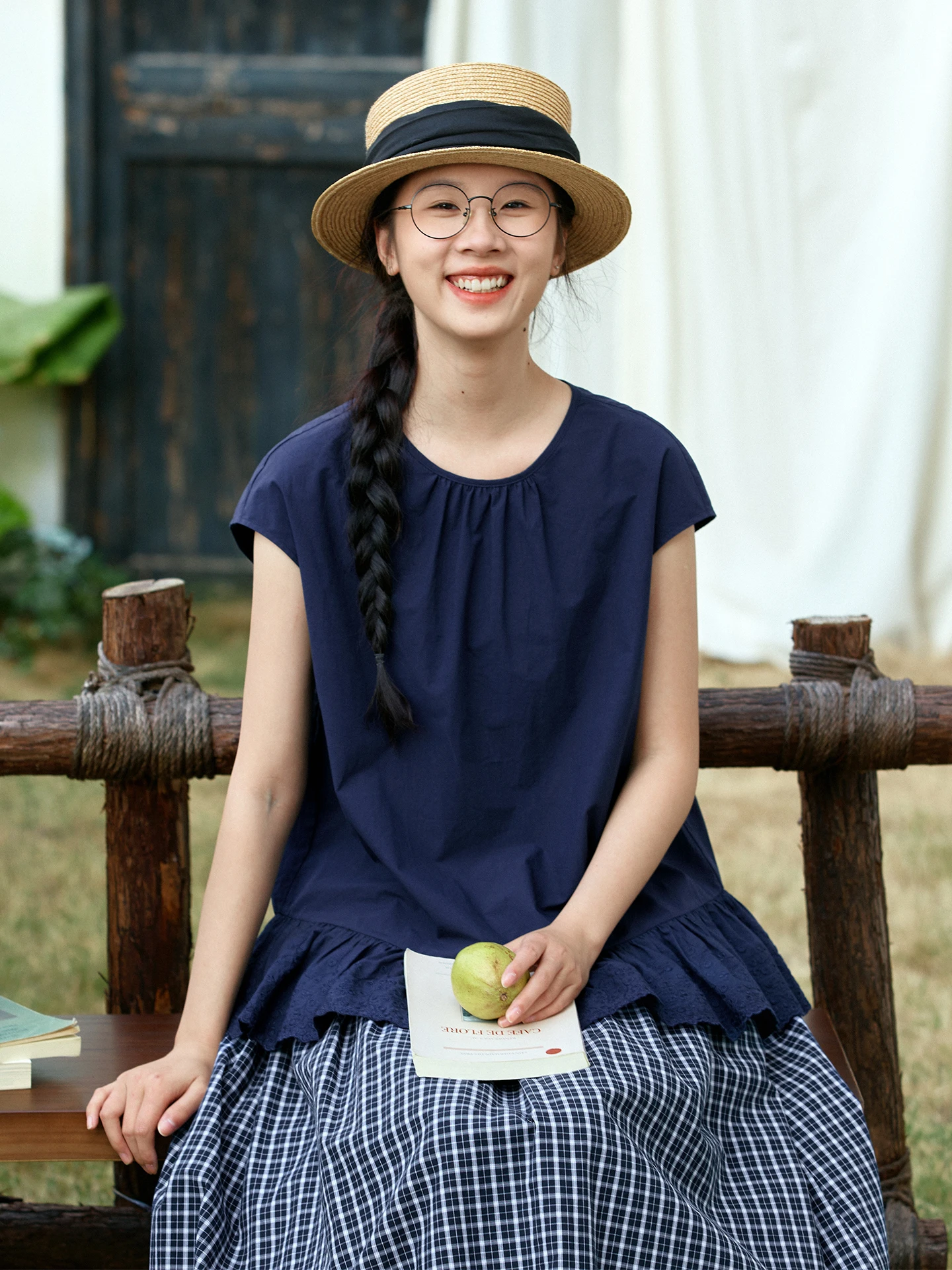 

Original Japanese Style Pure Cotton Embroidered Ruffle Collar Casual round Neck Women's Shirt Summer Lightweight Versatile Top