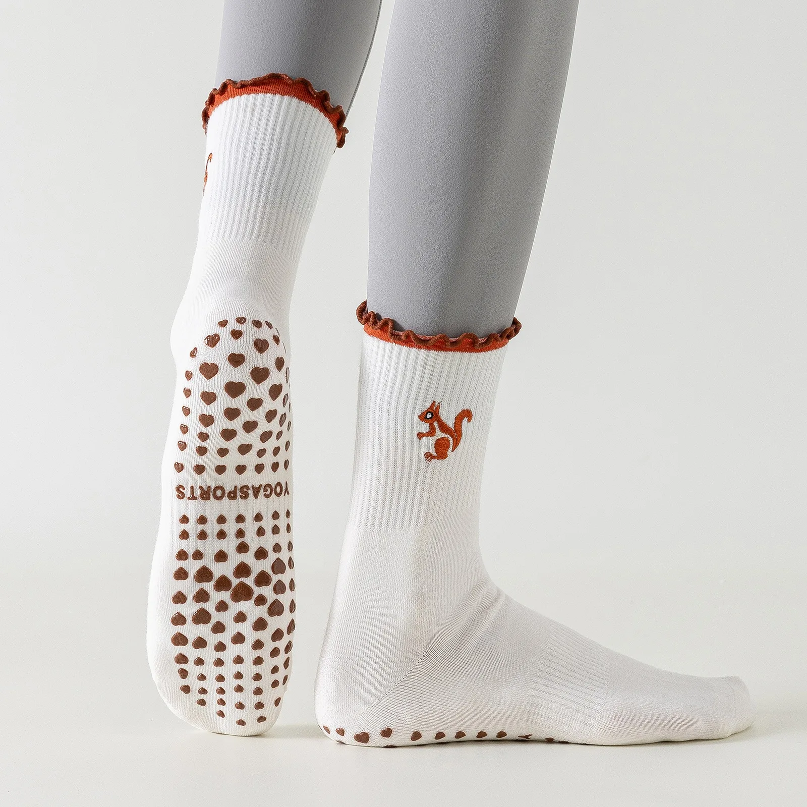 Women Ruffle Cuff Yoga Socks Cute Animal Embroidery Mid Calf Pilates Socks Non Slip Cotton Anti-skid Gym Workout Socks