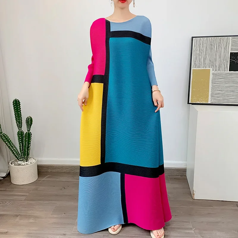 

Miyake Contrast Color Round Neck Pleated 2023 Summer Dress New Loose Geometric Color Matching A-line Long Dresses for Women