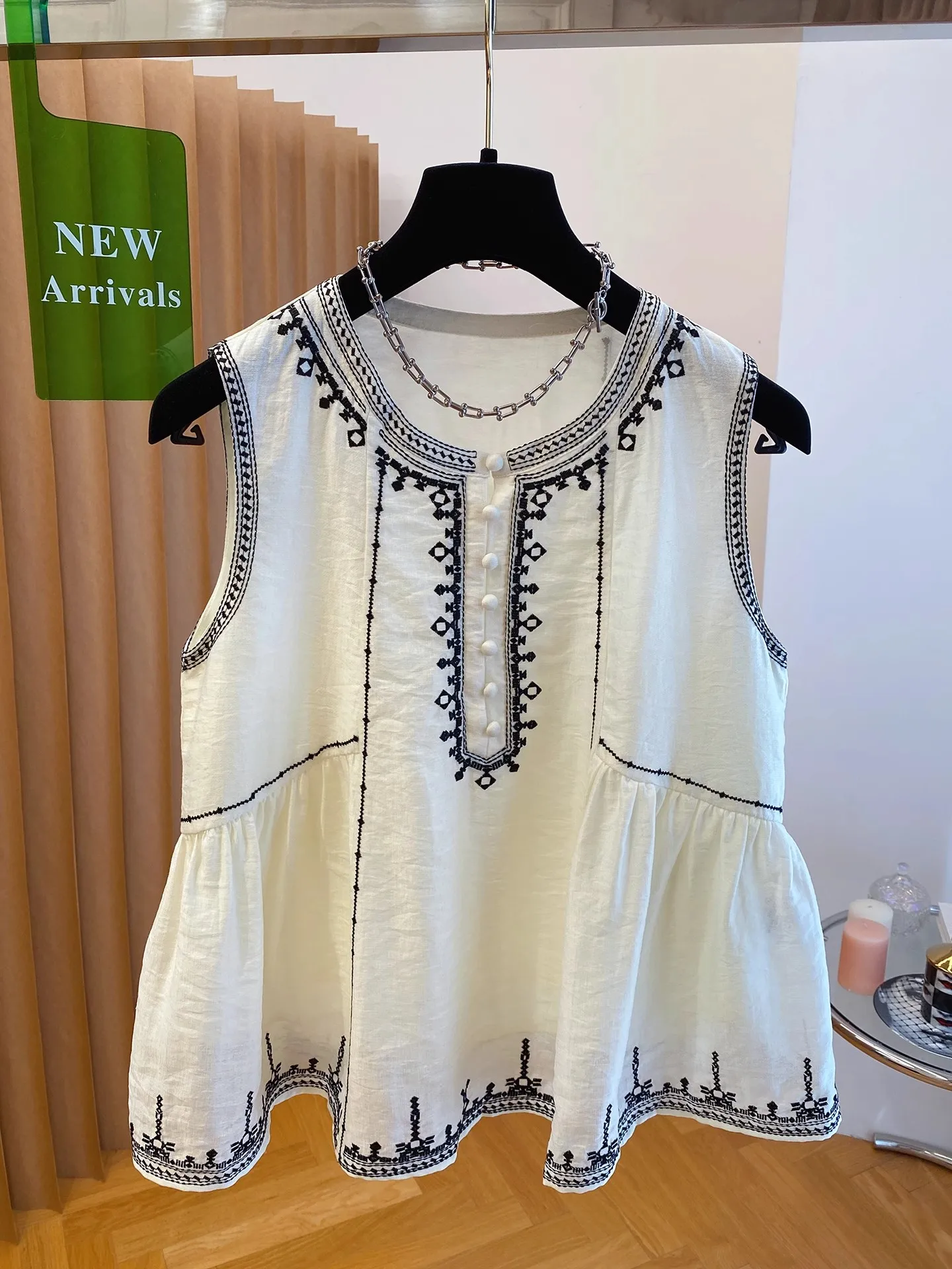 قميص نسائي أنيق بدون أكمام مطرز، بلوزة فضفاضة بتصميم عتيق، نمط صيفي جديد بشعور وطني، أسلوب مريح للتنقل #5