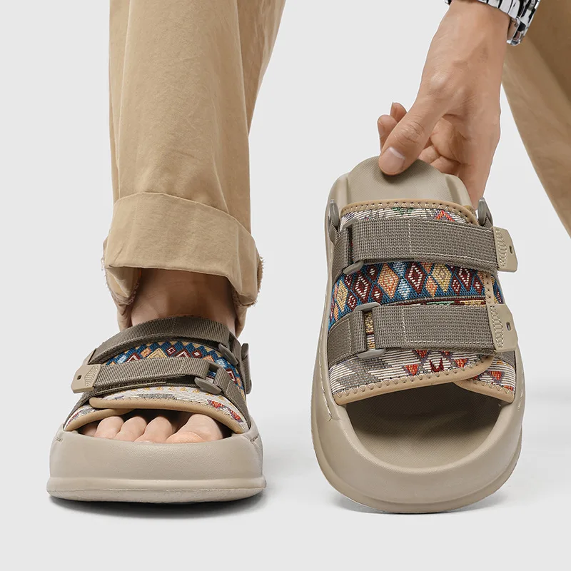 

2025 Men's Casual Sandals Summer Outdoor Walking Shoes Thick Bottom Beach Slippers Platform Breathable Sports Sandals Size 38-46