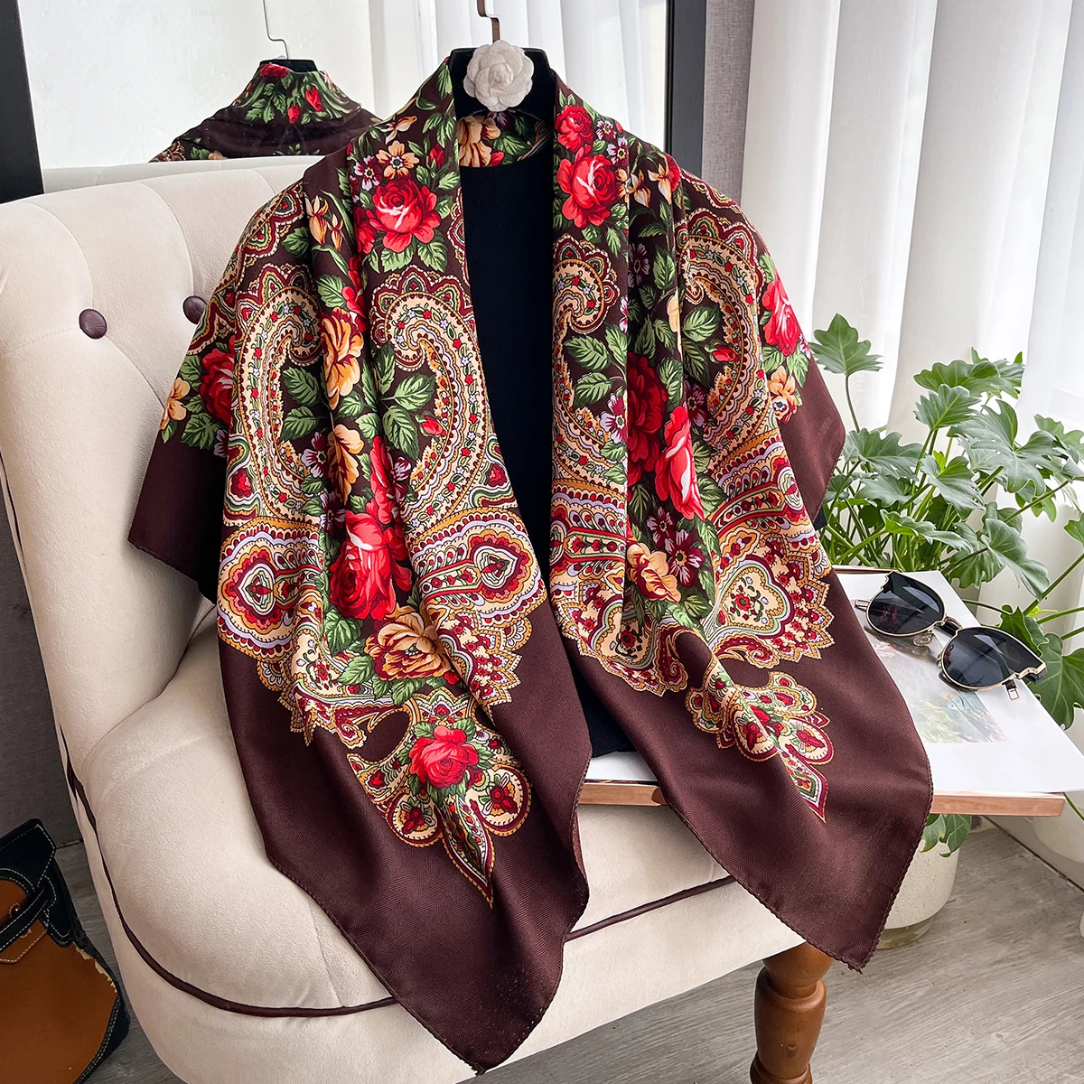 Frauen Russischer Blumenschal Ethnischer Stil Quadratisches Bandana Kopftuch Damen Taschentuch Stirnband Seidenschal Haarwickel 2025