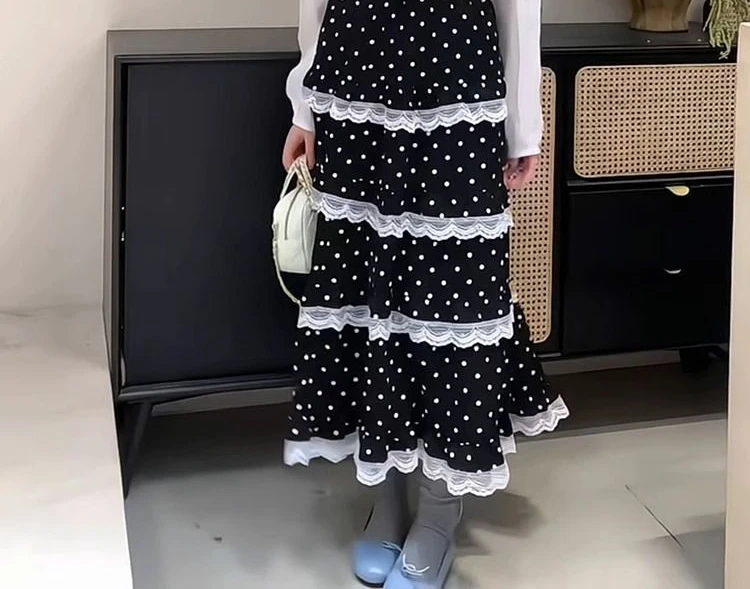 Design Sense Niche Rüschenrand Patchwork Polka Dot Rock für Frauen 2025, neuer kleiner Kuchenrock