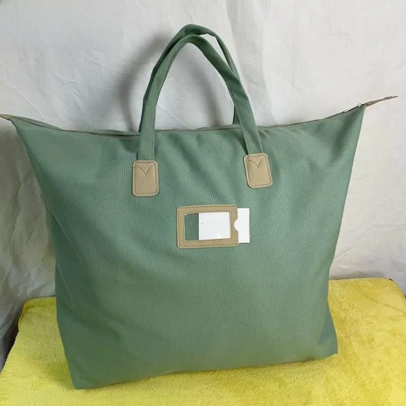 

Canvas Quilt Storage Bag for Kindergarten Children's Clothing Organization Cotton Quilt Coverlet Bag for Bedroom