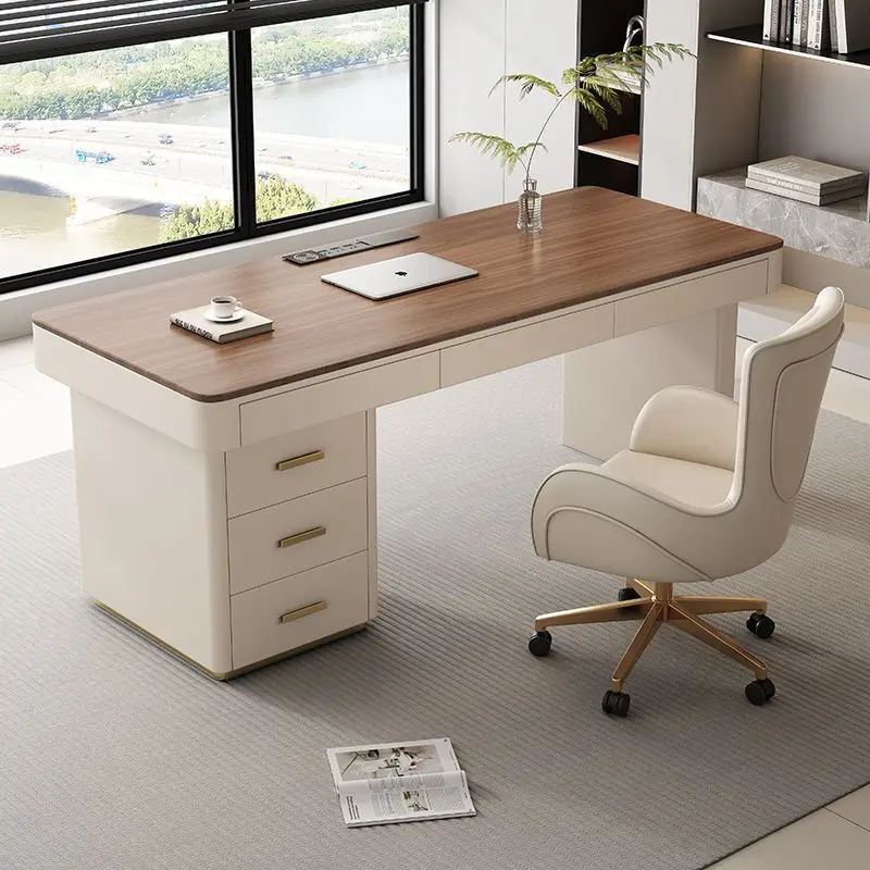 Italienischer minimalistischer Schreibtisch aus Massivholz, Arbeitszimmer, Kombination aus Computertisch und Stuhl, leichter, luxuriöser, moderner Schreibtisch