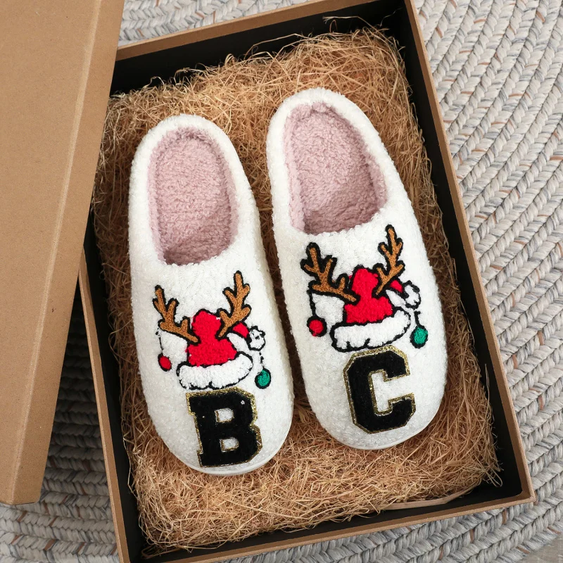 Pantoufles de noël personnalisées, monogramme en peluche, chaussures de maison floues, lettres personnalisables, cadeaux pour Couples, famille, hiver, confortables