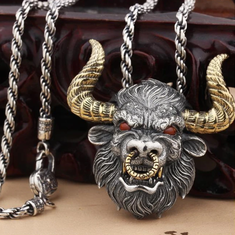 Retro Punk Nordic Bull Head Pendant Necklace for Men Classic Animal Personality Jewelry