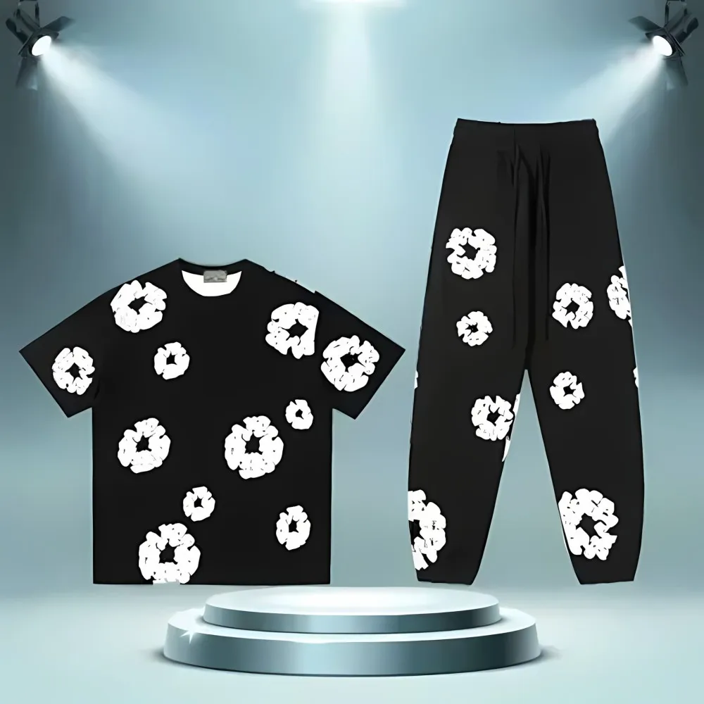 

Hot selling men's summer plum blossom print pattern breathable round neck T-shirt pants set outdoor trendy two-piece set