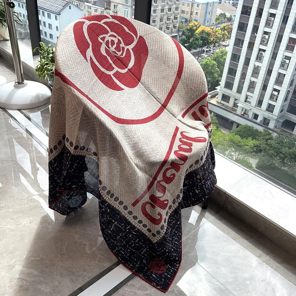 

Winter Scarf Pashmina Luxury Designers Shawls Women Silk Wool Scarves Mother Christmas Gift Herms Rollerd Edges Shawls 135CM
