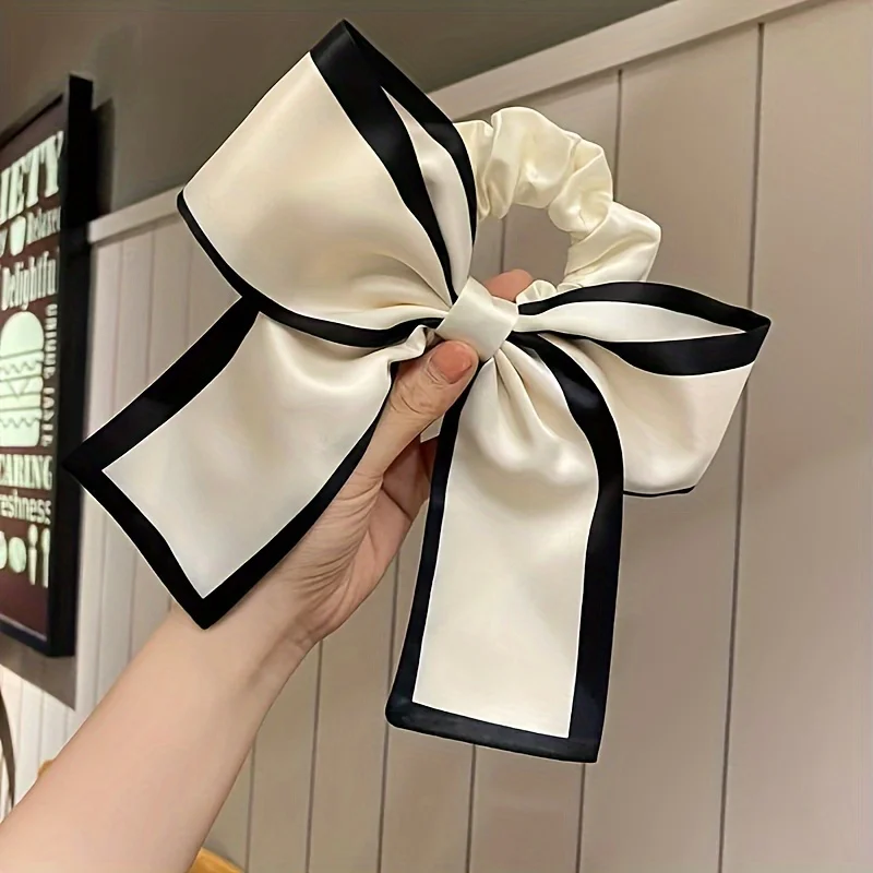 

Essential Chic Black And White Bow Hair Tie for Summer, Hair-Friendly Women'S Hair Rope Additions