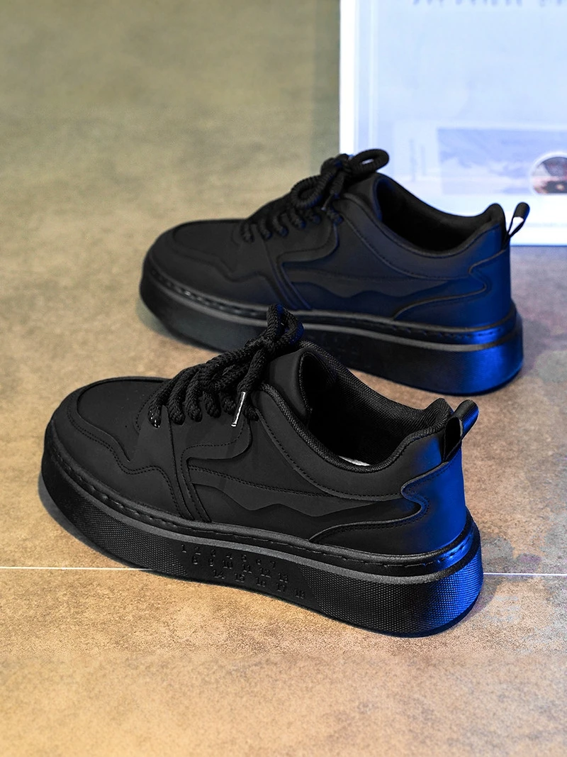 Men's Chef Shoes 2026 New Autumn Kitchen Work Waterproof Oil-resistant Thick Bottom Casual Board Shoes Black Leather Upgraded