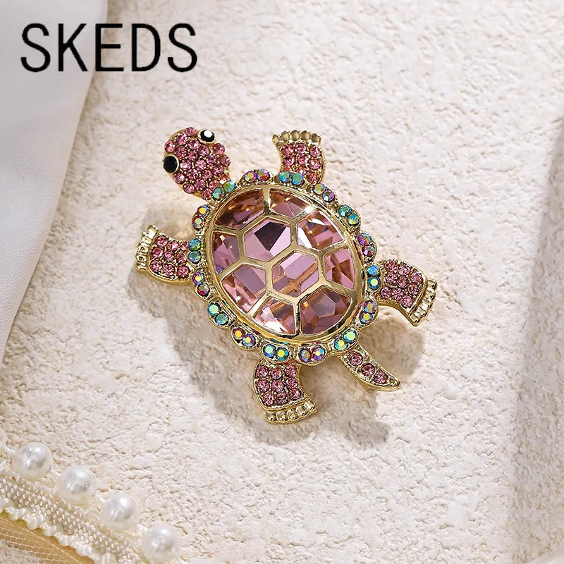 SKEDS Women Men Exquisite Turtle Rhinestone Shining Brooches Delicate Top Brand High Quality Animal Series Badges Jewelry Gift