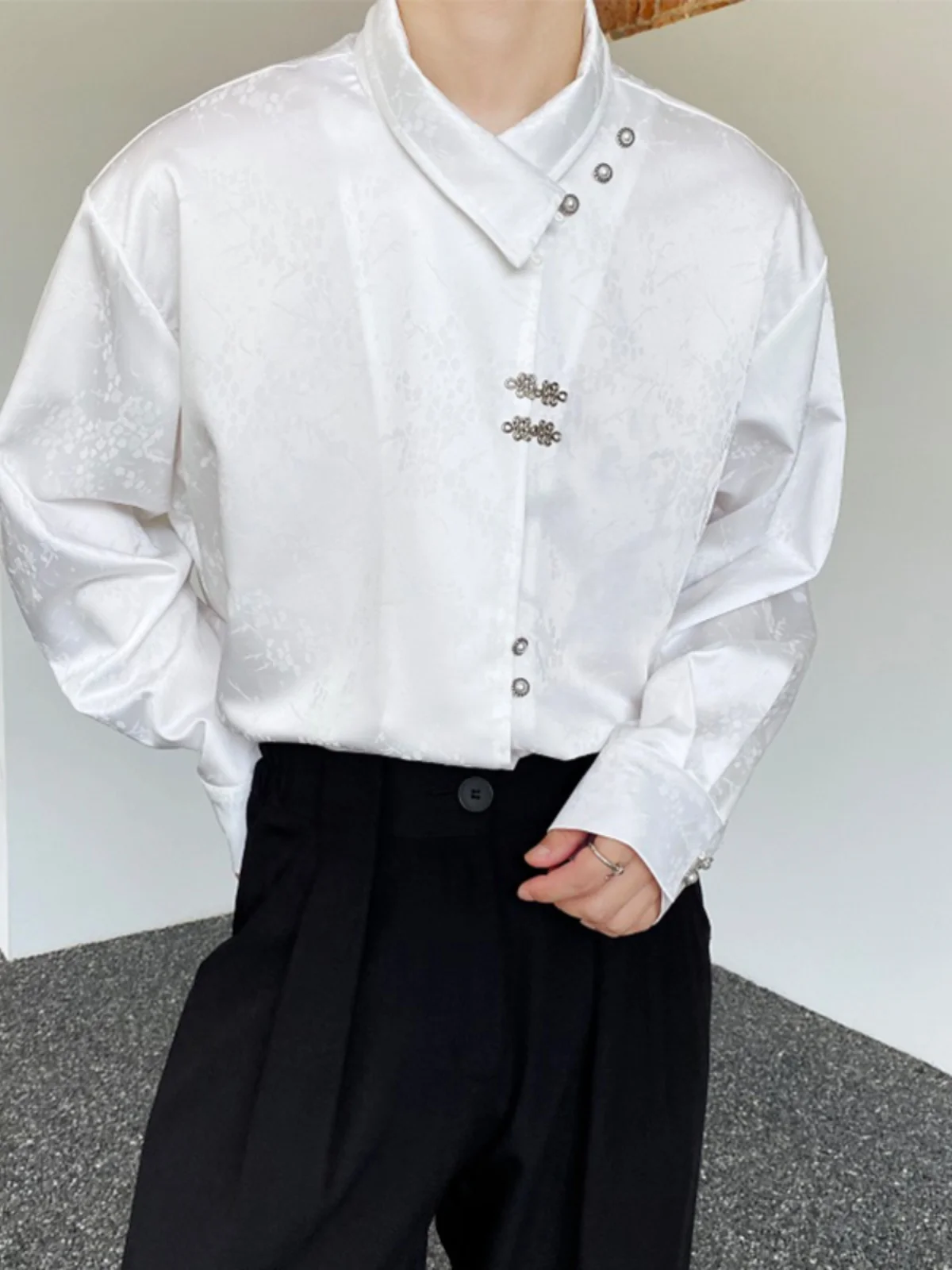 

Мужская рубашка в стиле ханьфу с металлическими пуговицами в ретро-стиле, с длинным рукавом, воротником-стойкой, из атласной ткани, с нерегулярным узором, молодежная, модная, повседневная