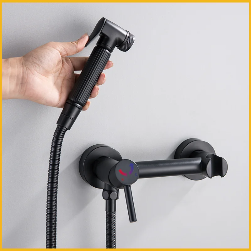 Einhand-Toilettensprüher aus Messing mit Heiß- und Kaltwassermischung, hygienischer selbstreinigender Bidet-Wasserhahn für WC-Dusche