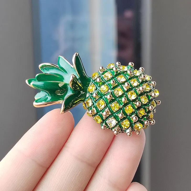 Fashion Rhinestone Pineapple Brooches For Women Men Enamel Fruits Party Casual Brooch Pins Suit Clothes Accessories Jewelry Gift