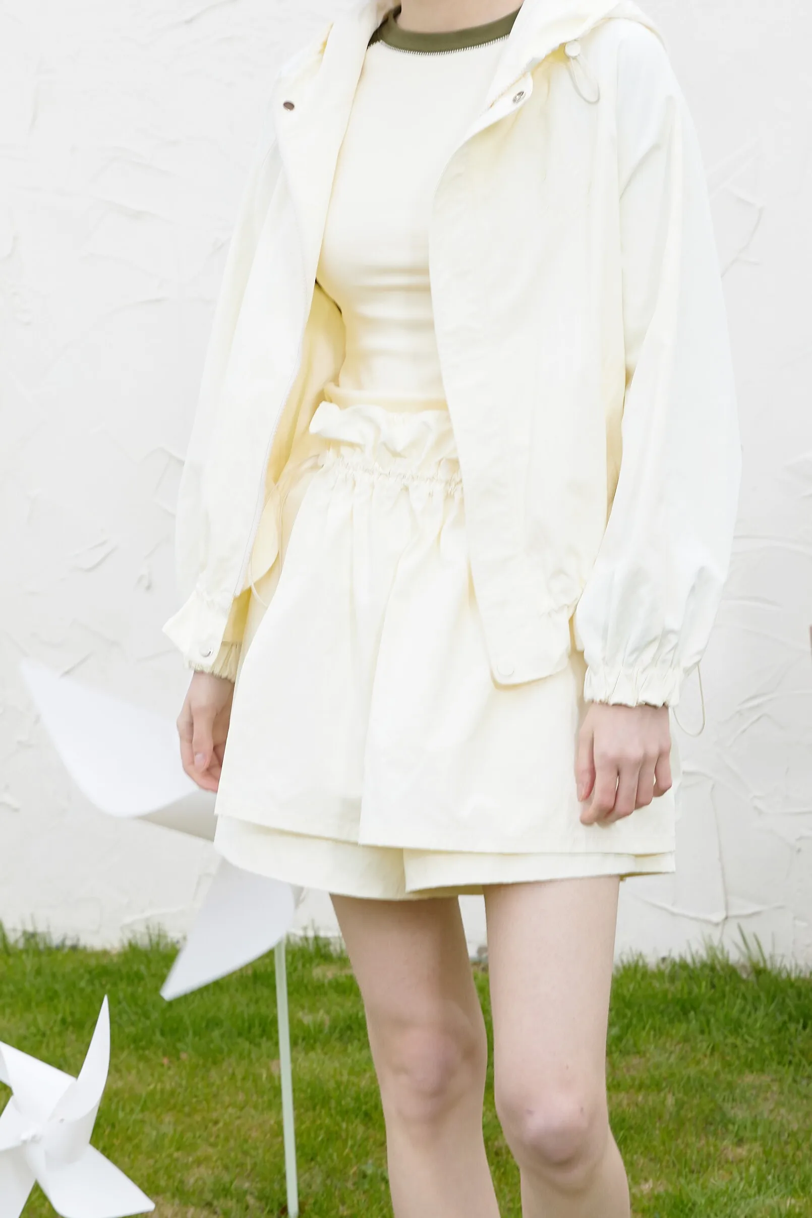 

Съемные цветные плиссированные брюки-шорты для женщин, повседневные, из нейлонового волокна, 100% нейлон, легкие и комфортные.