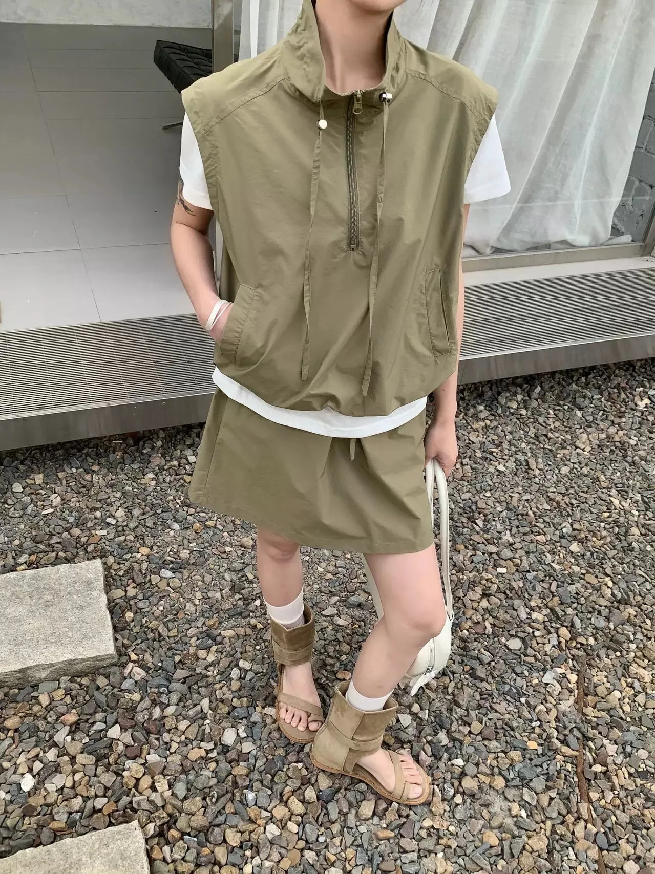 Korean Style European Goods Short Sleeve Stand Collar Vest Half Skirt Two Piece Set Women Summer New Short Skirt T-Shirt Set
