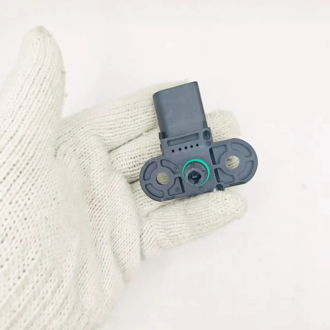 Pressure Sensor 03C…