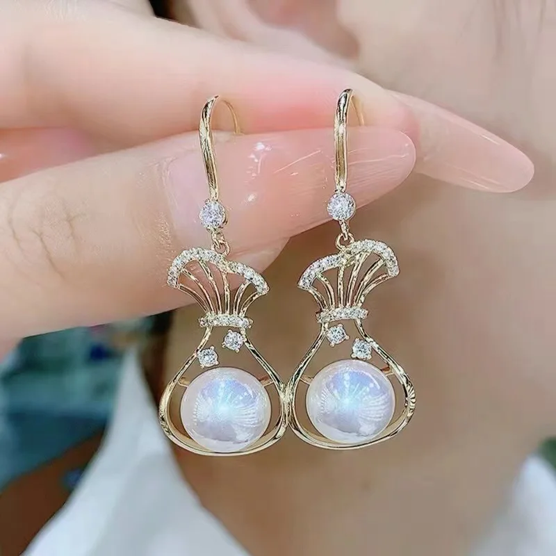 2022 New Fashion Oversized White Pearl Drop Earrings for Women Hollow Vase Shape Zircon Wedding Earrings Jewelry Gift