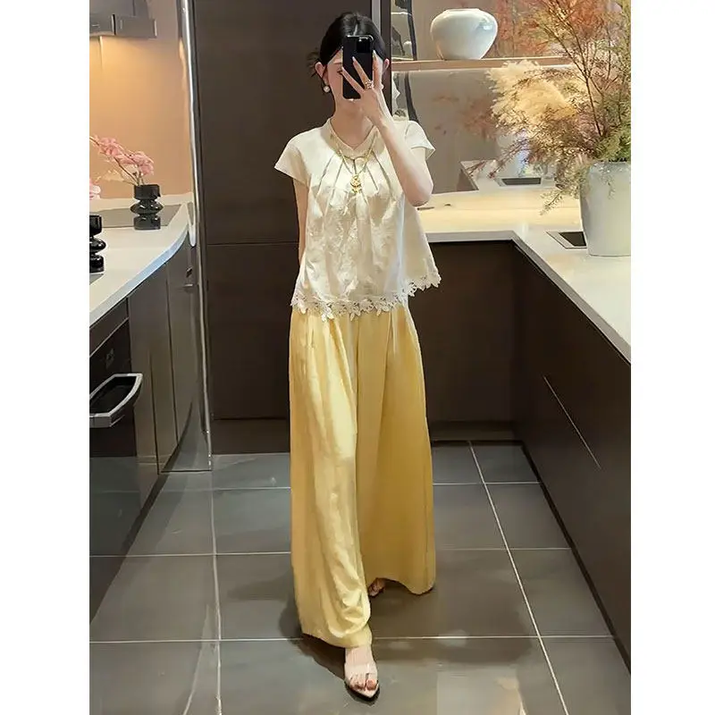 Fashion Suit Women's 2026 Summer New Item Lace Embroidery Pleated Buckle Shirt Casual Pants Two-piece Set