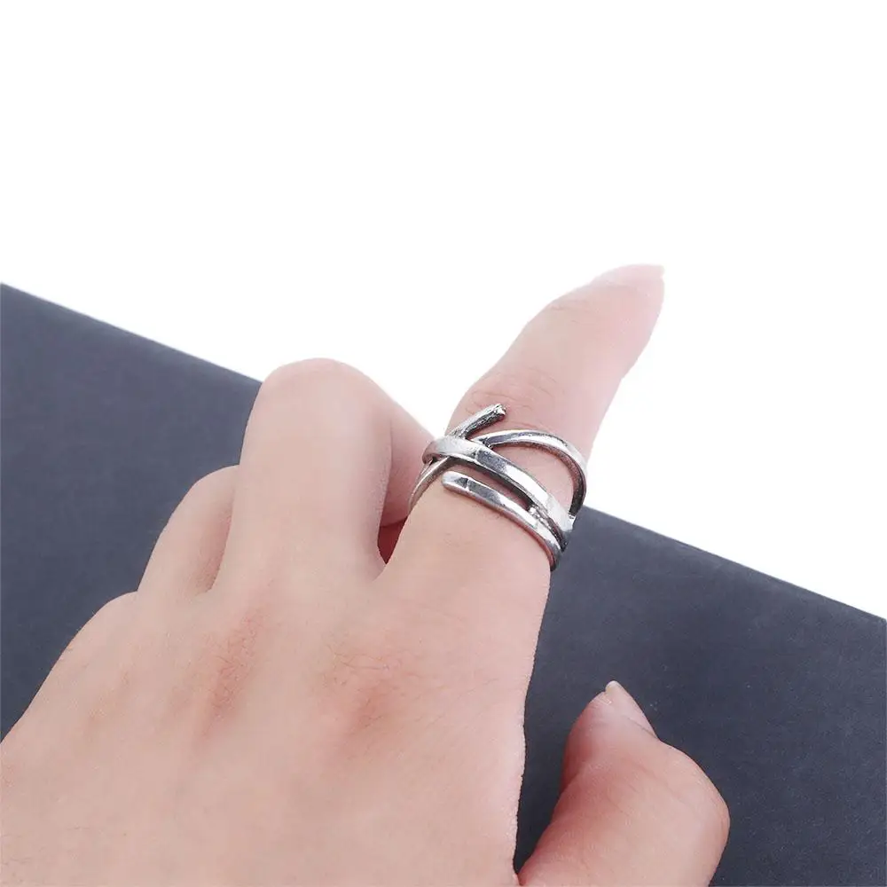 فاسق نمط إلكتروني الأرقام الرومانية عرض سبيكة افتتاح قابل للتعديل حلقة زوجين حلقة الإناث البنصر الكورية نمط الدائري