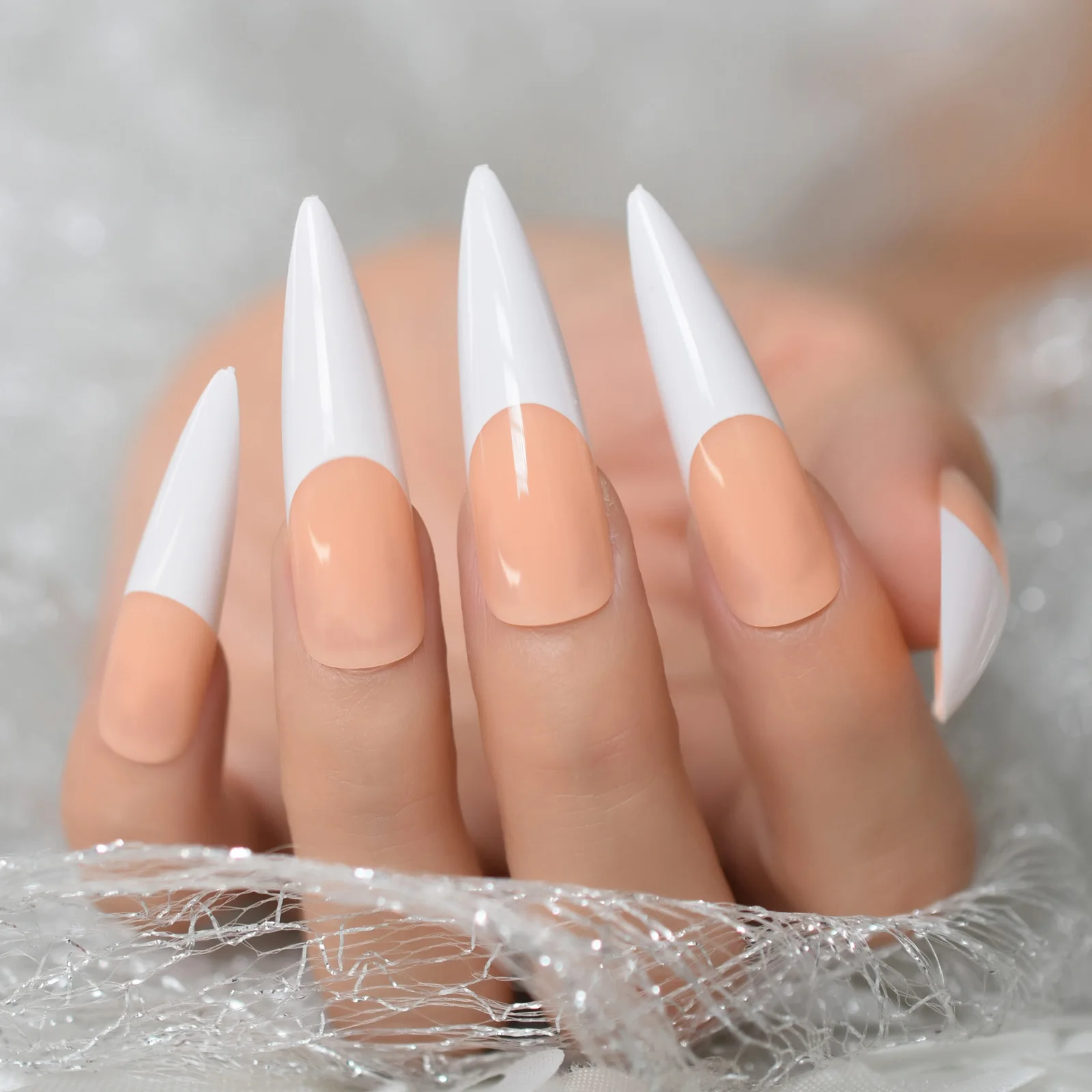 สีขาวเคลือบเงาภาษาฝรั่งเศสคํากดบนเล็บปลอม Super ยาว XXL Stiletto Sharp เจลสีส้ม Nude บัลเล่ต์เล็บปลอมสําหรับสุภาพสตรี