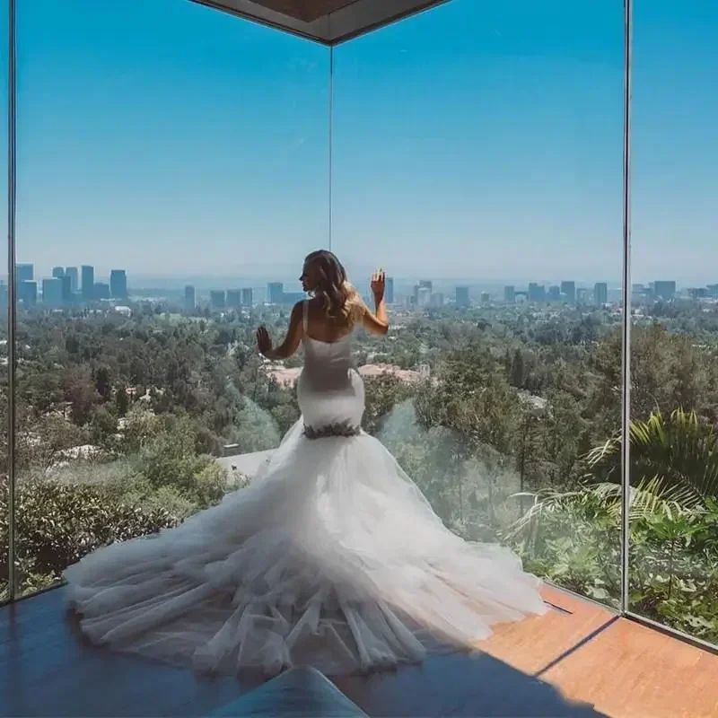 تخصيص فاخر مطرز بلورات حورية البحر فستان الزفاف الاجتياح السباغيتي الأشرطة عارية الذراعين أثواب الزفاف