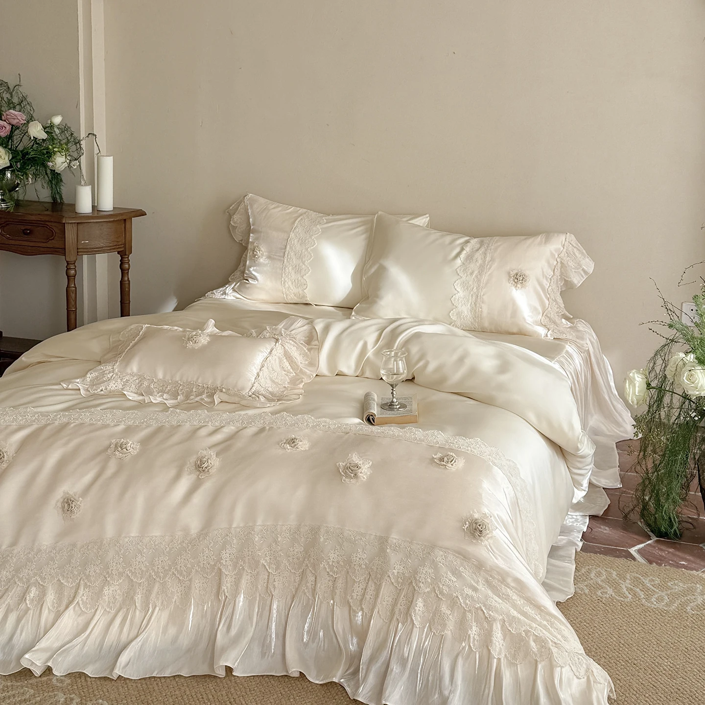 Luxury Lace Ruffles Lyocell Bedding Set, Soft Cooling Flower Duvet Cover Set Bed Sheet/Bed Skirt/Fitted Sheet Pillowcases 4Pcs