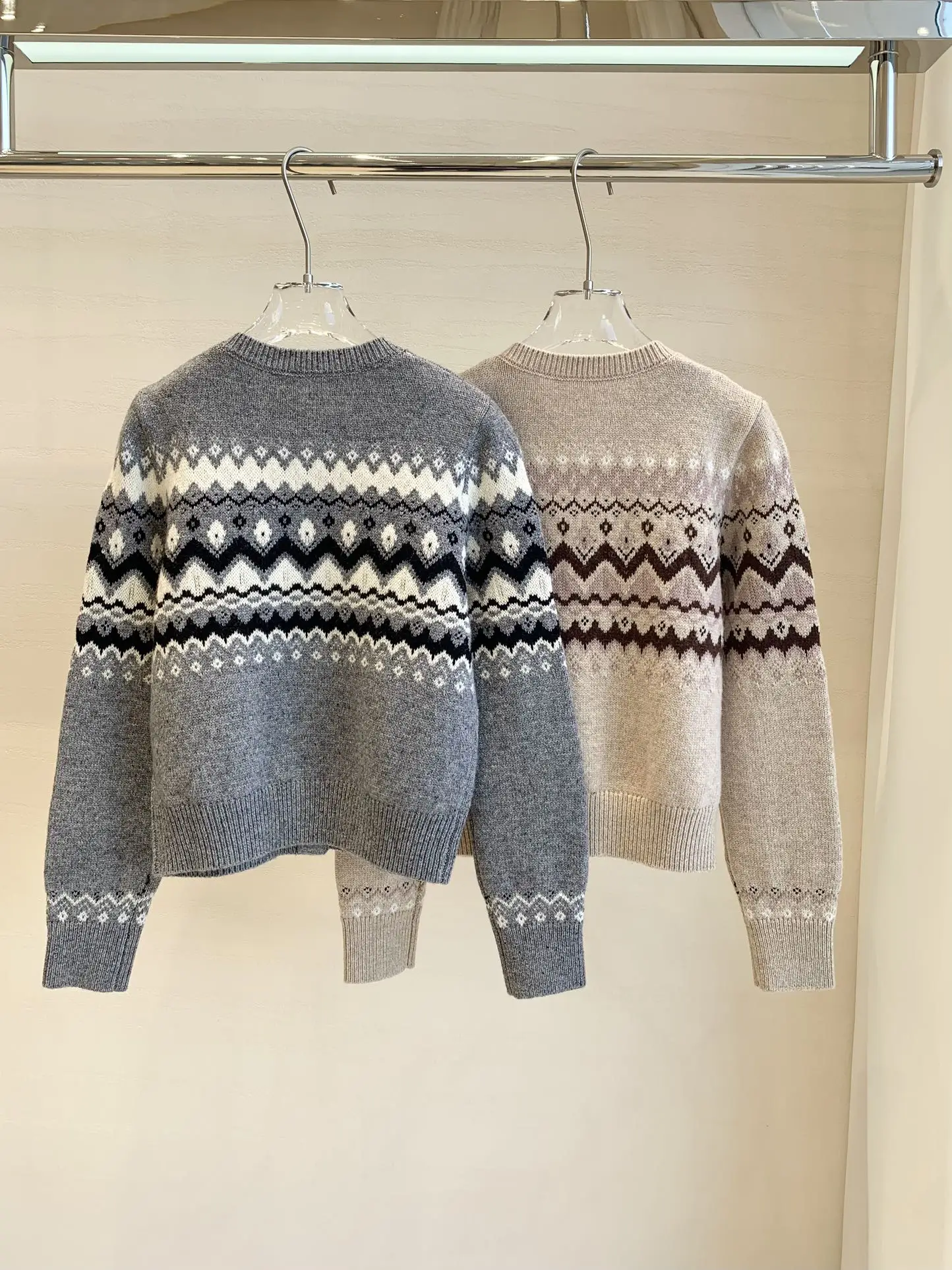 

2025 Autumn/Winter New High-Quality Fair Isle Cardigan For Women