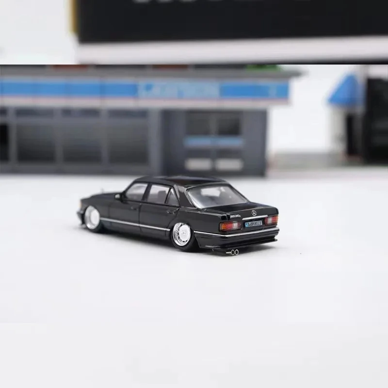 Master 1:64 S560SEL W126 Automodell