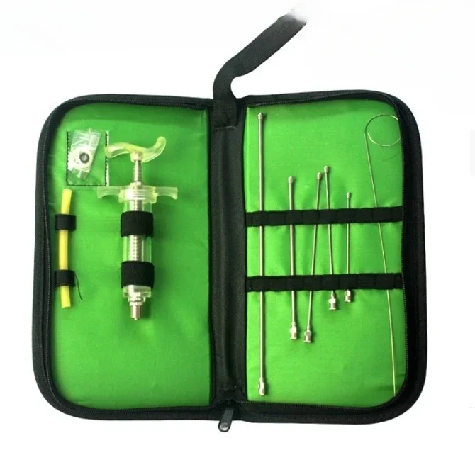 

Parrot Feeding - Animal reusable oral gavage Feeding Kit pouch,gavage needles, drencher, TPX syringe, silicone tube