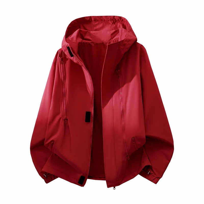 Übergrößen-Damen-Kurzjacke mit Kapuze für Outdoor-Aktivitäten, wasserdicht, winddicht, mit mehreren Reißverschlusstaschen, Klettverschluss-Details, locker geschnitten, für lässiges Wandern. – Detail 5