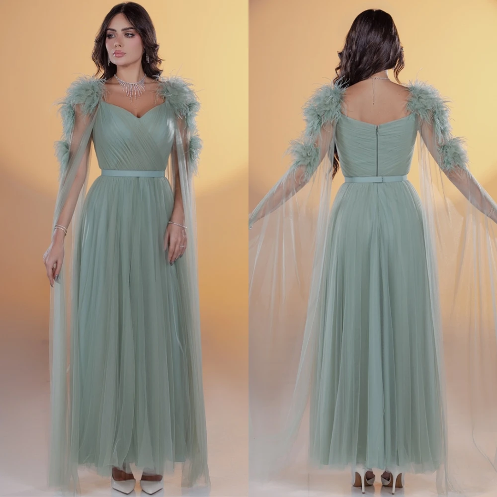 Vestido de noche elegante personalizado con cuello en V y exquisitos vestidos para ocasiones especiales de organza y vestidos de fiesta con plumas de temperamento
