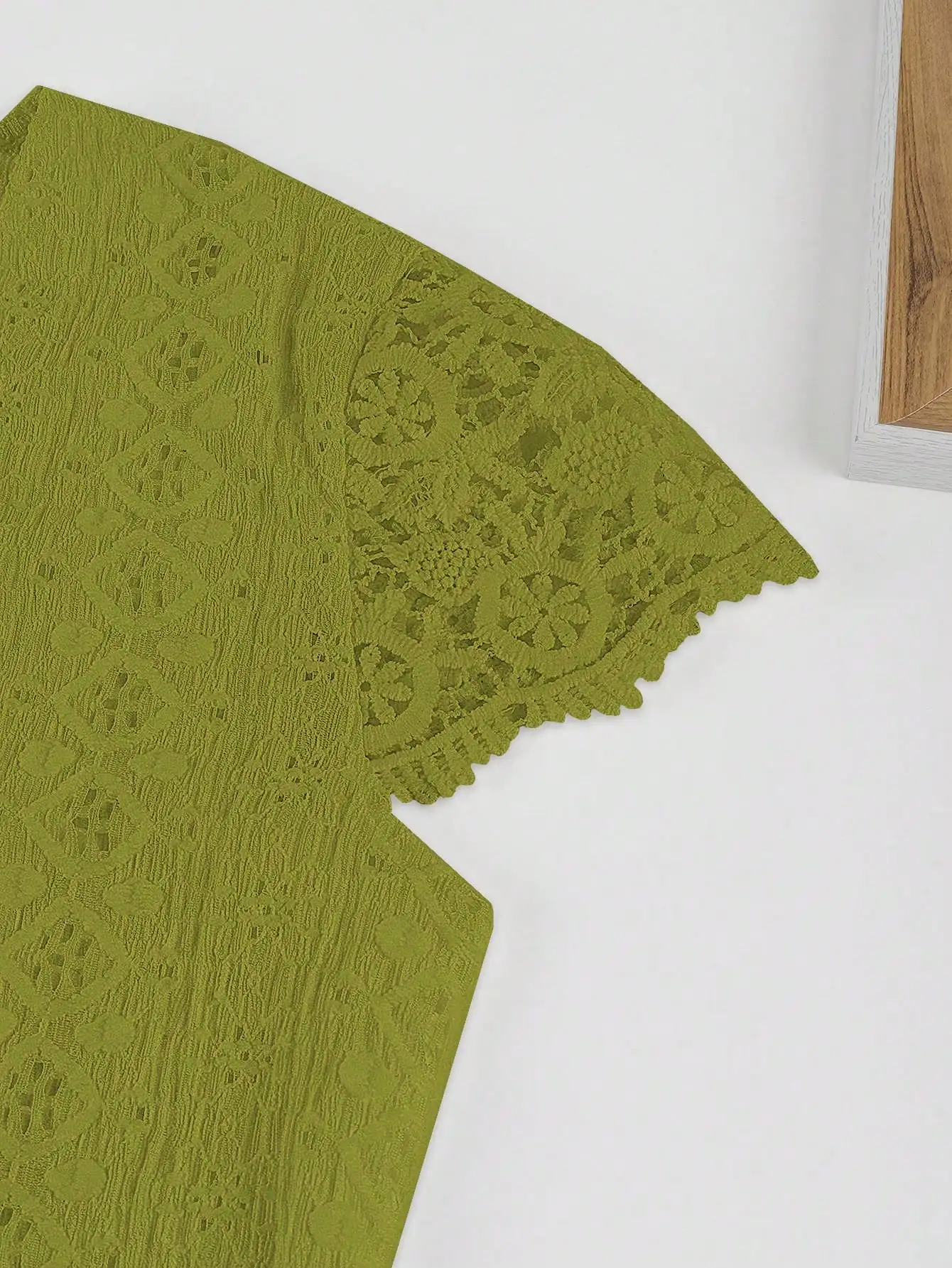 Elegante, lässige Damenbluse mit kurzen Ärmeln – perfekt für den Wochenendurlaub – Detail 2