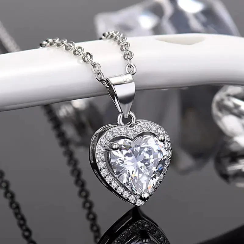 White titanium steel heart pendant necklace for women featuring electroplated O-chain design with geometric copper charm symboli
