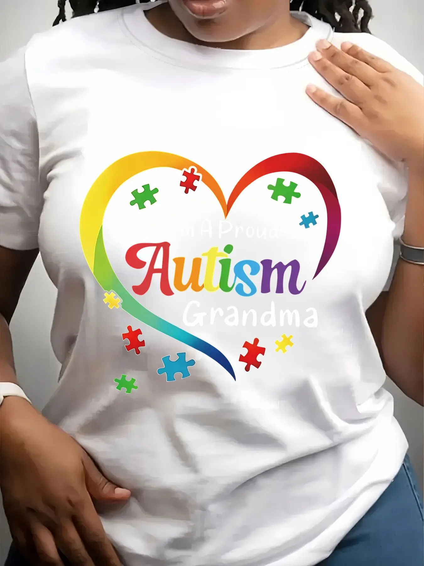 Women's Trendy Crew Neck T-Shirt Proud Autism Grandma Heart Puzzle Suitable for Casual Sportswear
