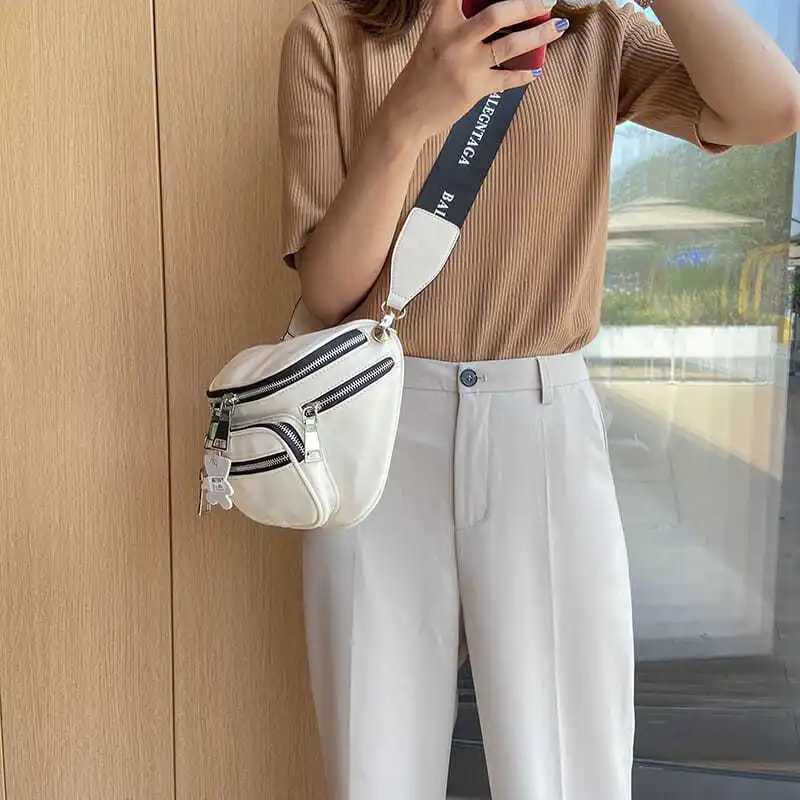 Women's Shoulder Bags Wide Strap Crossbody Bags 2024 New Trends Women's Waist Bags Motorcycle Style Casual All-match Saddle Bags