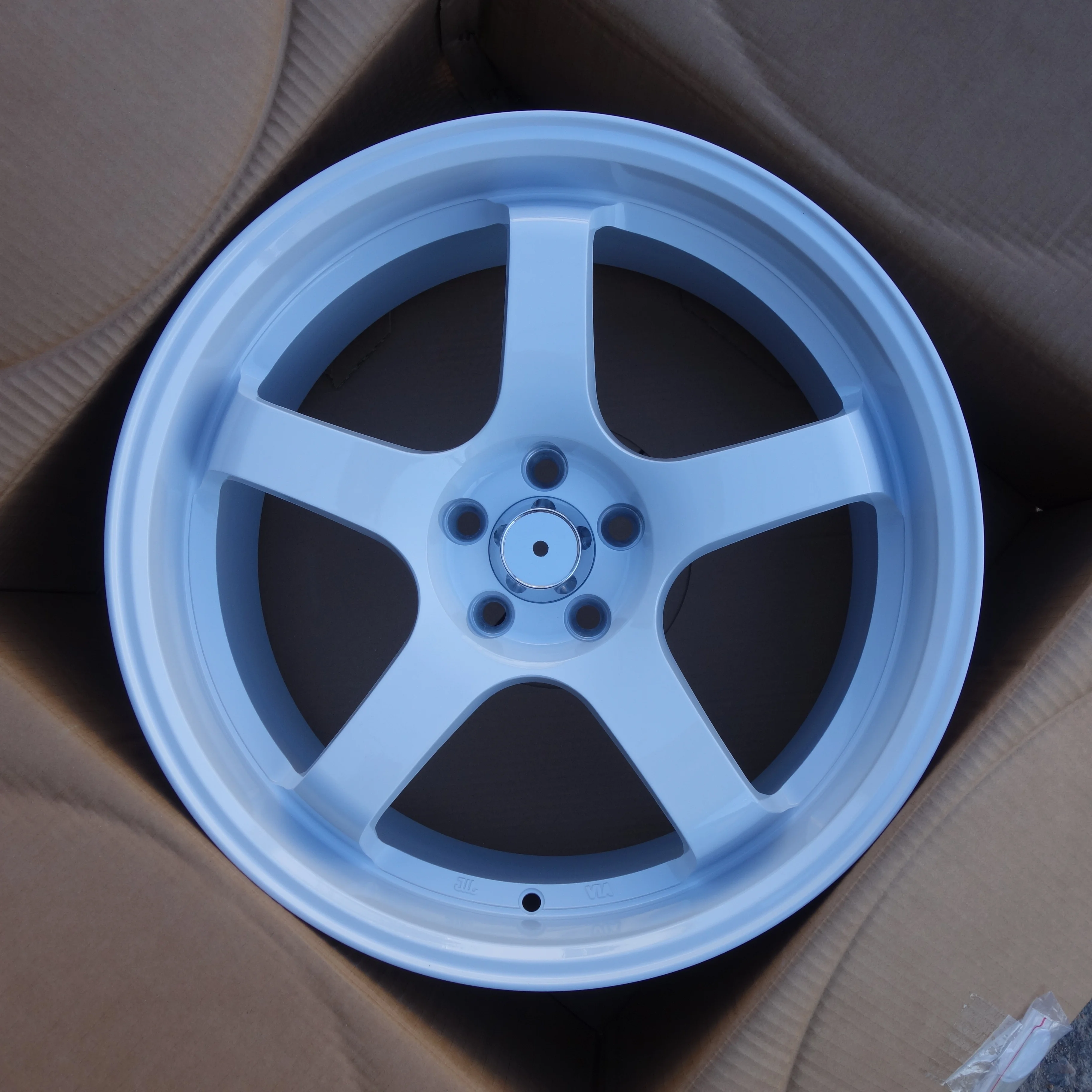 17 18 19 Inch Lightweight Alloy Wheels Flow Forming White Rims with 5X114.3 PCD for HONDA TOYOTA Passengers for AUDI Cars