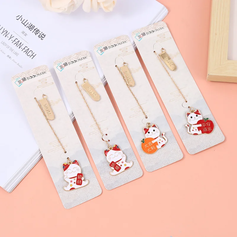 

Cartoon New Year Fortune Cat Bookmark Student Exquisite Study Office Portable Reading Stationery DIY Metal Decoration Supplies