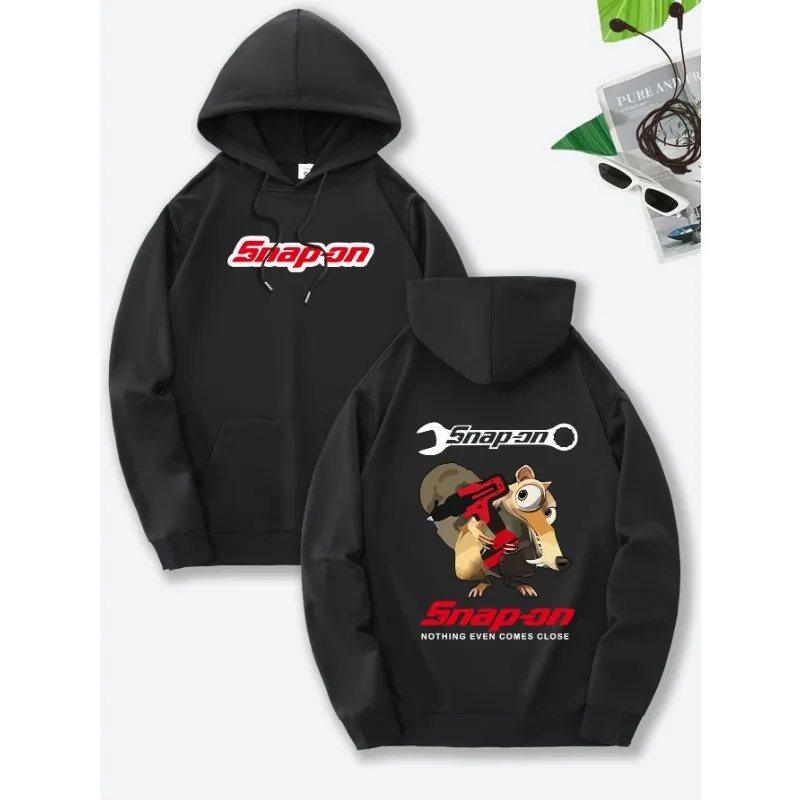 The new men's hooded sweatshirt of 2026 Company features a front pocket design and a soft elastic drawstring design.