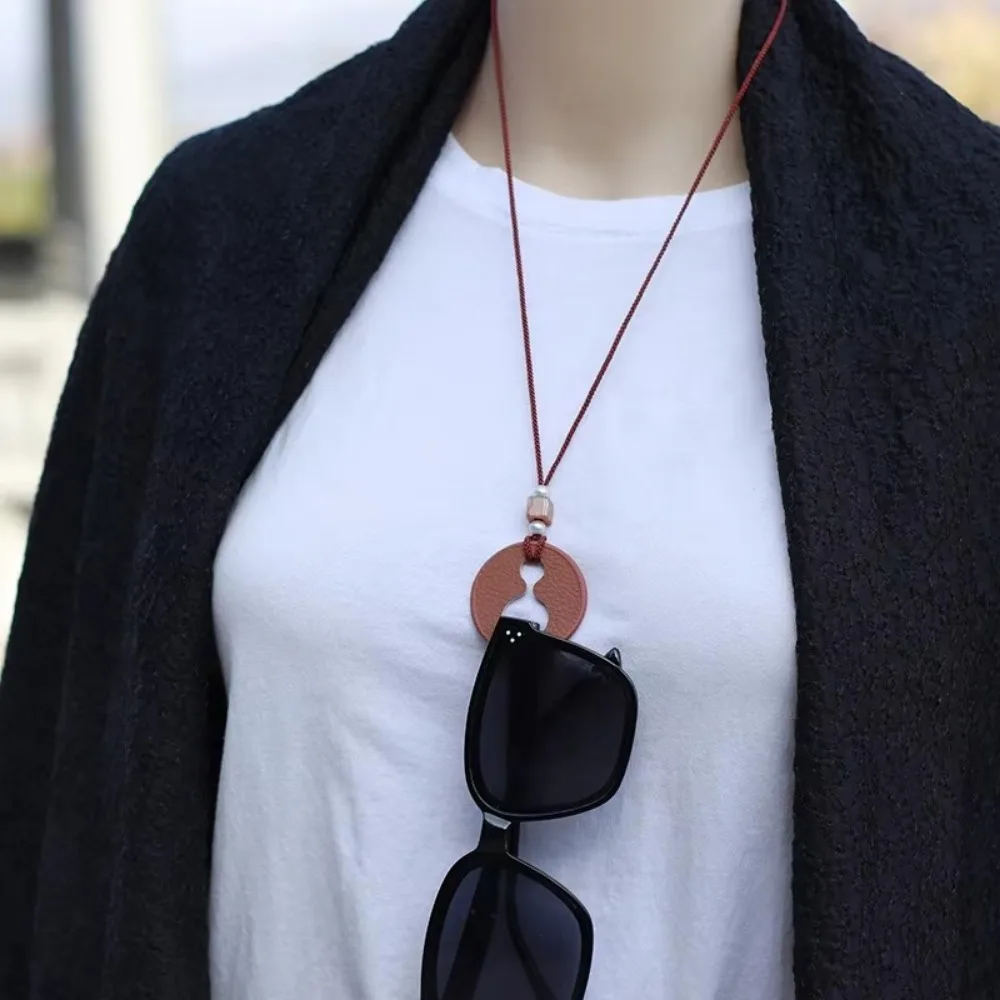 جديد قابل للتعديل النظارات حبل معلق متعدد الوظائف النظارات الحبل الرقبة الحبل بولي Leather نظارات شمسية من الجلد كليب النساء الرجال