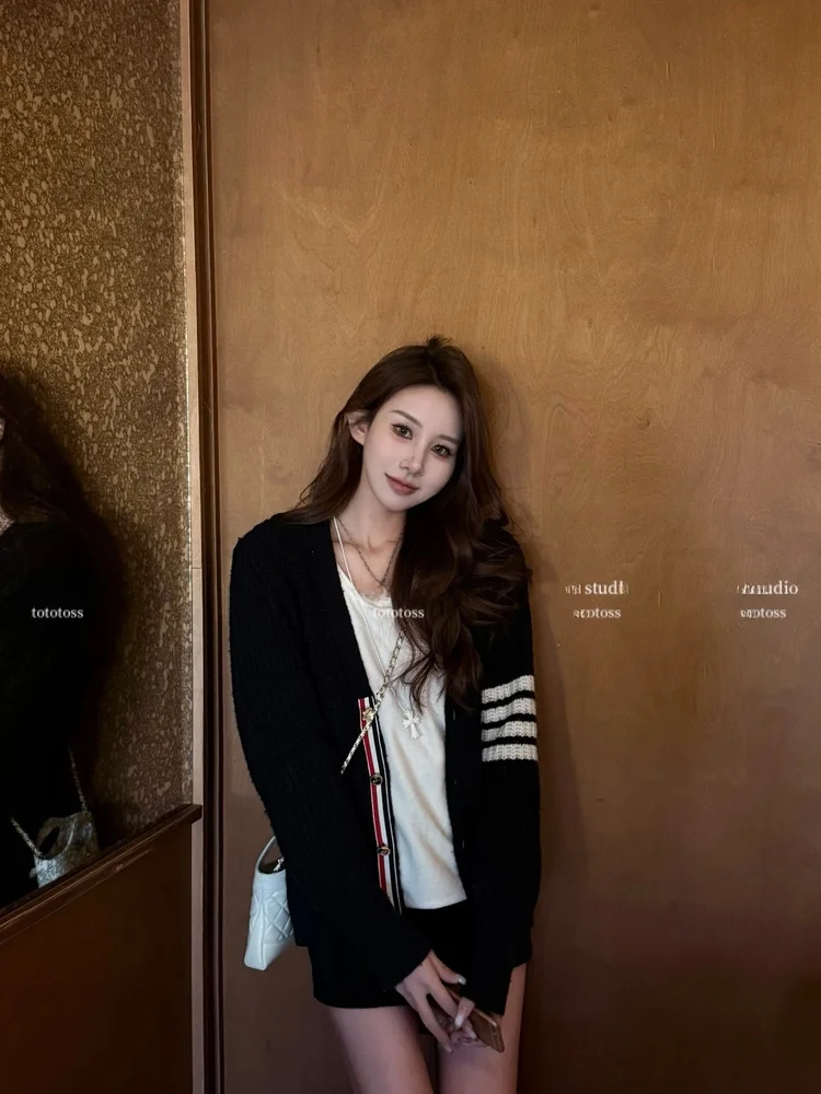 

Свитер из трикотажа Seoul College Sle Ne, повседневная верхняя одежда, с четырьмя полосками, цветной, плотный трикотаж, женская мода, осень...