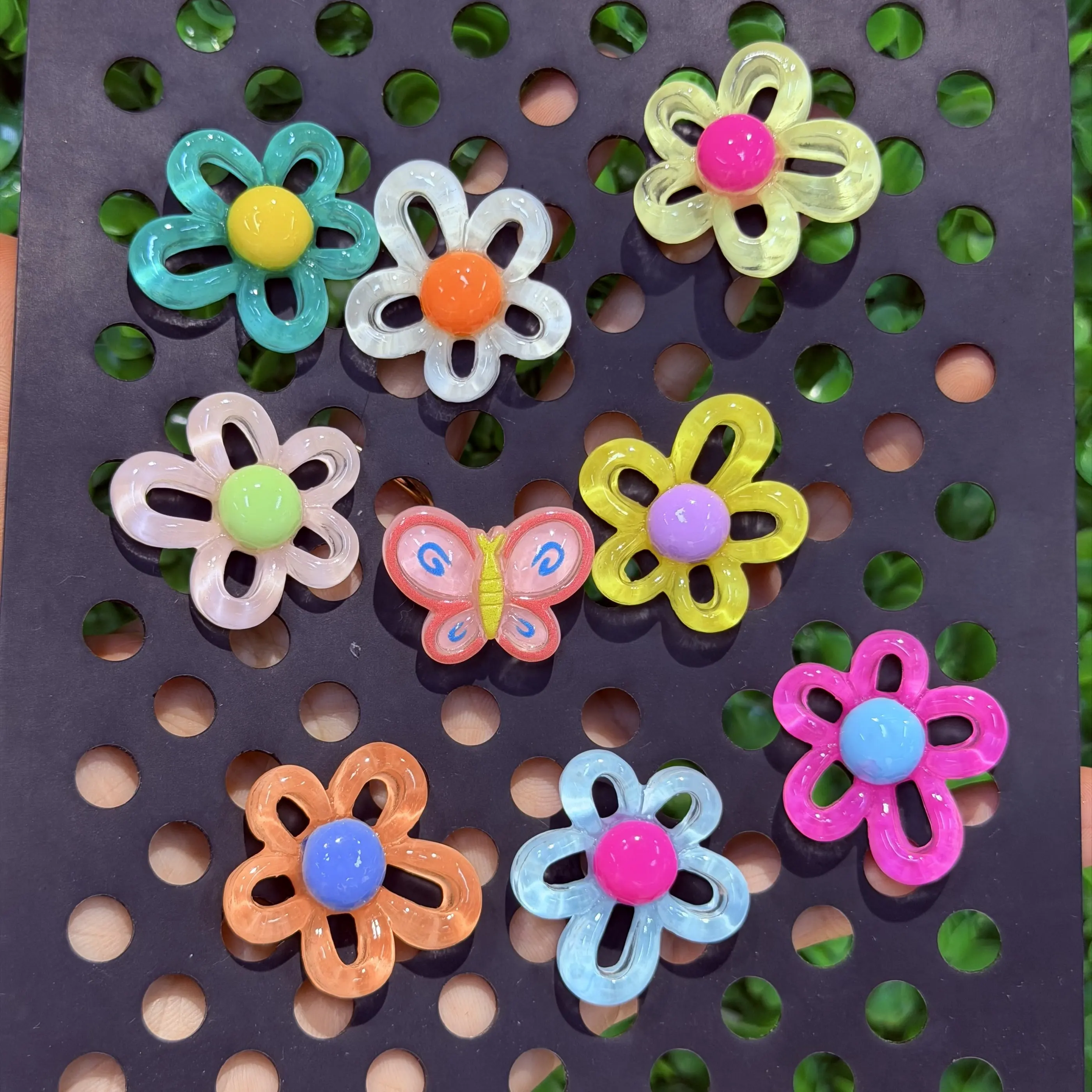 1-9Pcs Flowers Multicolor Resin Shoe Charms Butterfly Kids Clog Buckle Accessories For Beautiful Birthday Gifts