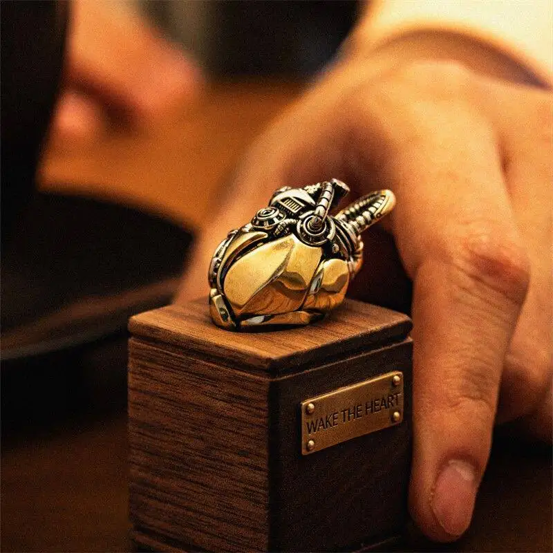 EDC Fidget Toy Mechanical Heart Steampunk Metal Art Ornament Stress Relief Collectible Hand Toy for Adult Desk Decoration