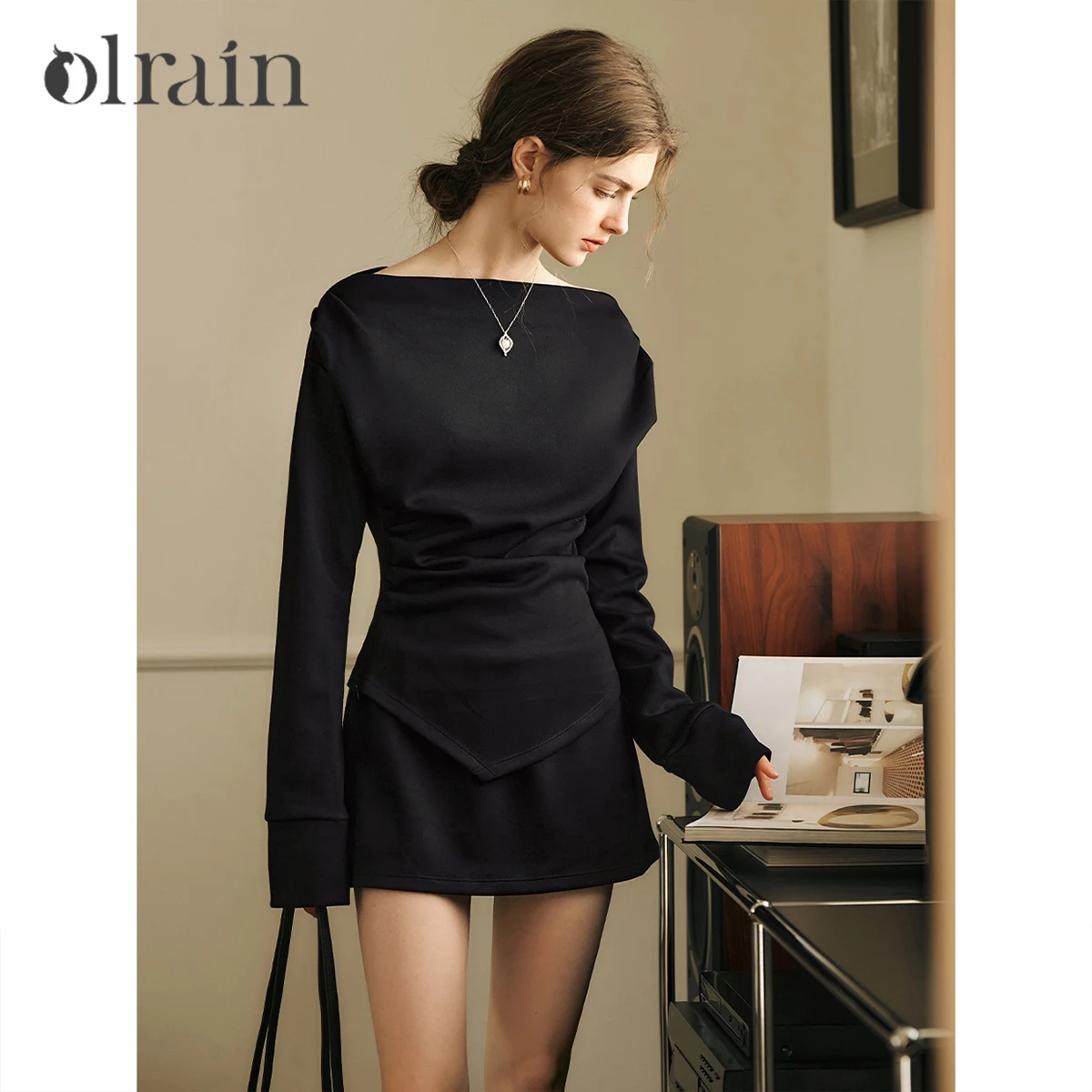 OLrain Women's Black Fashion Suit 2026 Autumn New One-word Collar Irregular Two-piece Set M57CE95899